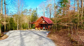 Whitetails Farm-Mountain Cabin-Updated-Rafting on Ocoee River-Hiking-Waterfalls-WiFi-Pets OK